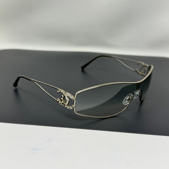 Chanel RARE 4072 Shield Crystal Studded CC Vintage Y2K Sunglasses - Picture 11 of 16